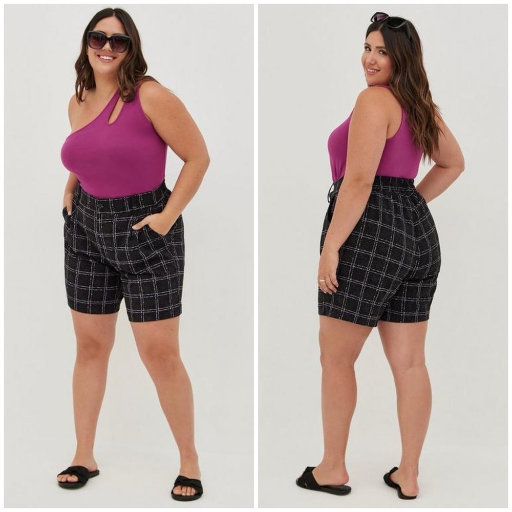 Torrid Flat Bermuda Shorts - Crepe Ink Dot Plaid Black